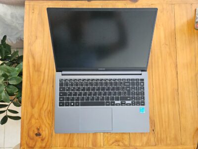 Samsung Galaxy Book4 U300
