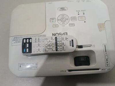 Projetor 3300 LM – Epson